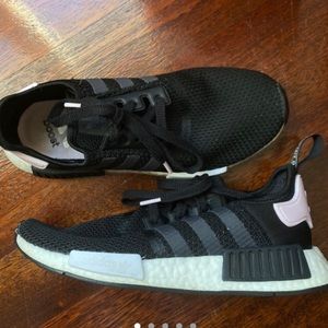Adidas women’s black nmd r1 with pink accents